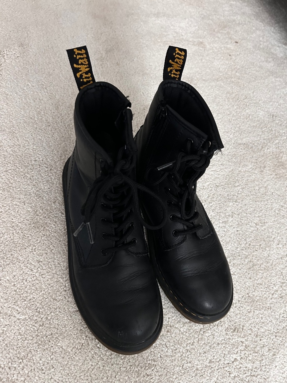 Dr. Martens zip size US ladies 6 or EU 37